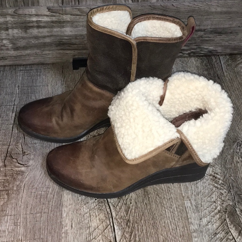 Cute UGG Wedge Boots